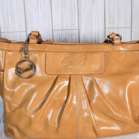 Coach Gallery F13761 Golden Tan Patent Leather Medium Shoulder Bag Turn Locks - Picture 3 of 16